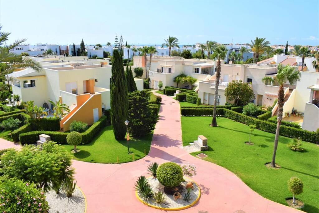 Bahia De Vera - Apartamento Naturista Con 3 Piscinas Junto A Playa Playas de Vera Esterno foto